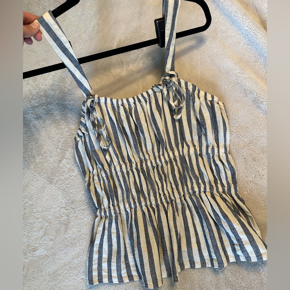 NWT Universal Thread Cream Striped Peplum Tank Top, Size: L - Picture 2 of 3